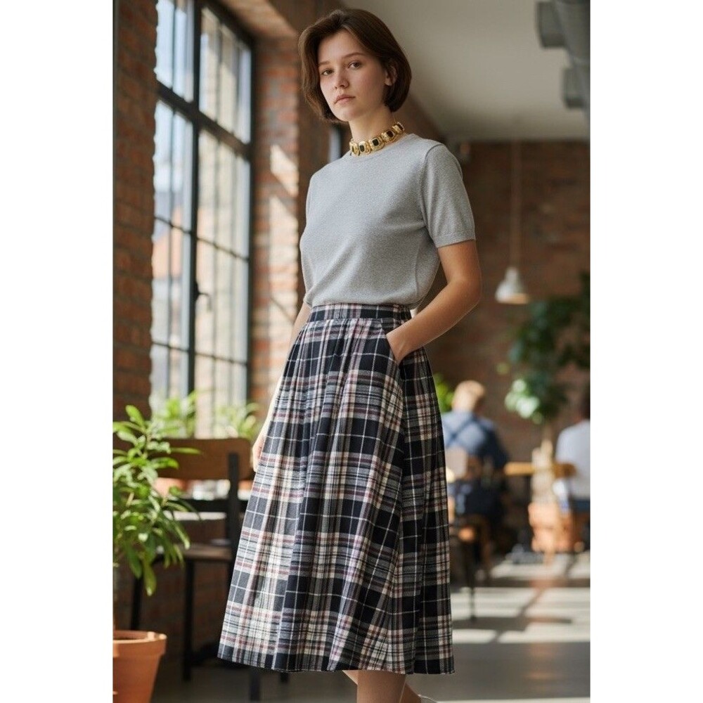 Vintage YVES Saint Laurent Rive Gauche Women's Plaid Pleated Skirt Size 6 EU 36